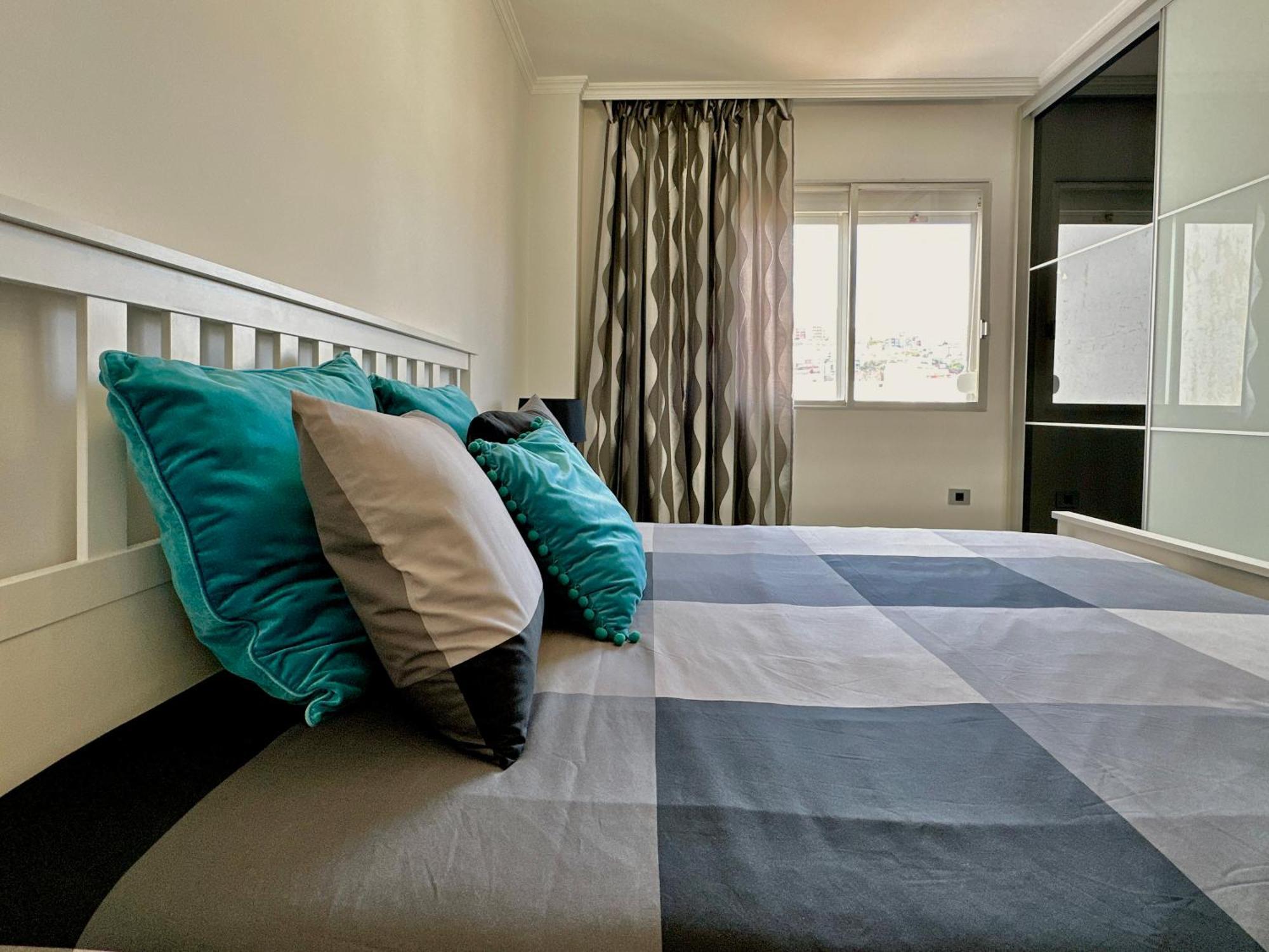 Hostiguest Coliving Leon Y Castillo Las Palmas Buitenkant foto