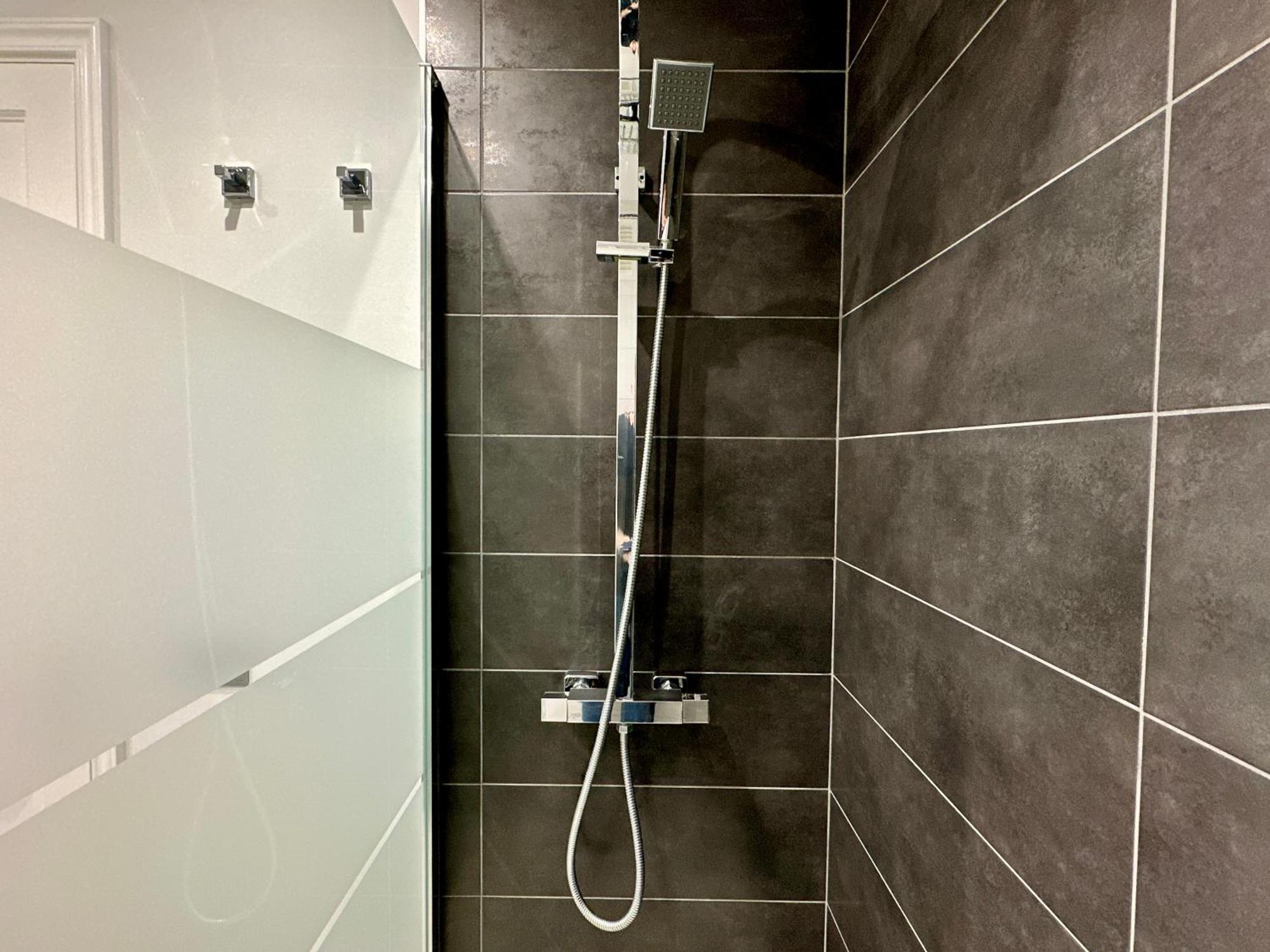 Hostiguest Coliving Leon Y Castillo Las Palmas Buitenkant foto