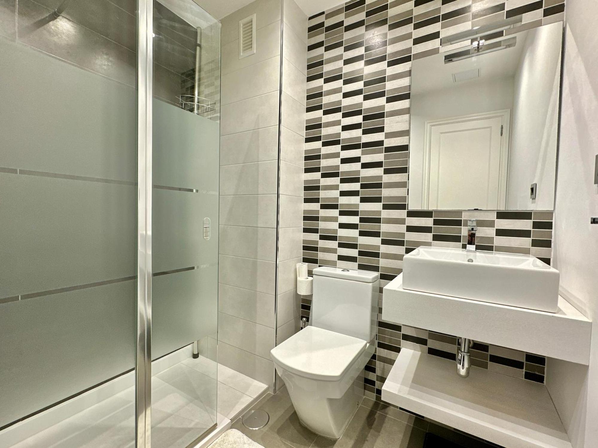 Hostiguest Coliving Leon Y Castillo Las Palmas Buitenkant foto